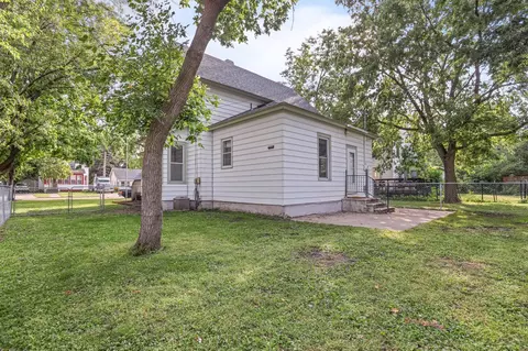 716 1st St NW, Faribault, MN 55021 photo 32