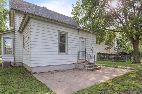 716 1st St NW, Faribault, MN 55021 photo 31