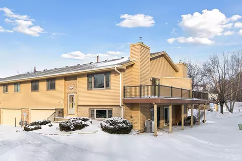 4520 Rosewood Ln N, Plymouth, MN 55442