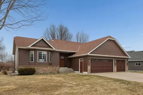 1917 7th St N, Sartell, MN 56377
