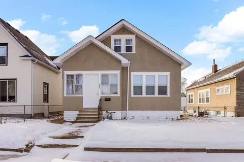 892 Cook Ave E, Saint Paul, MN 55106