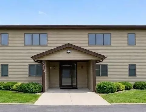 210 Sargent Dr #103, Red Wing, MN 55066