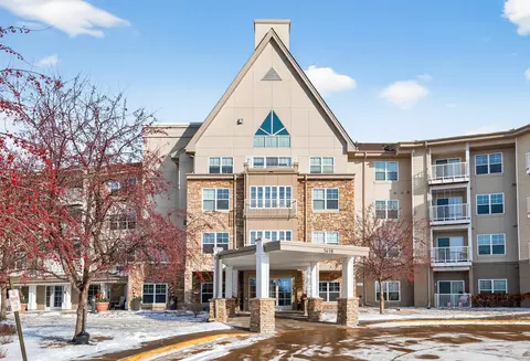 5650 Boone Ave N #310, New Hope, MN 55428