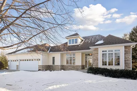 1301 Beachcomber Blvd, Waconia, MN 55387