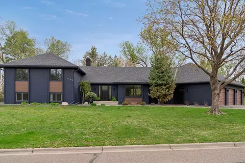 335 Queensland Ln N, Plymouth, MN 55447