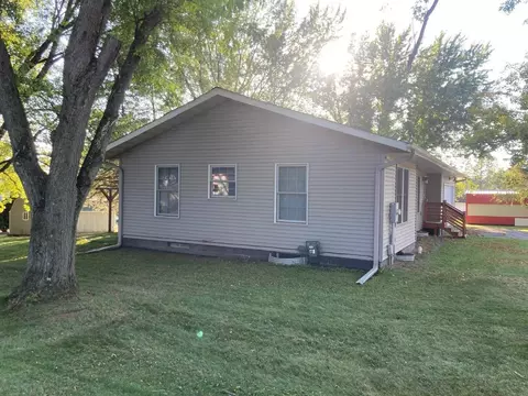 Exterior - 309 Bates St, Cornell, WI 54732 photo 2 of 5
