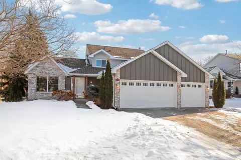 6339 Deerwood Ln, Lino Lakes, MN 55014