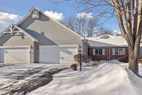2684 Lake Court Dr #68, Mounds View, MN 55112