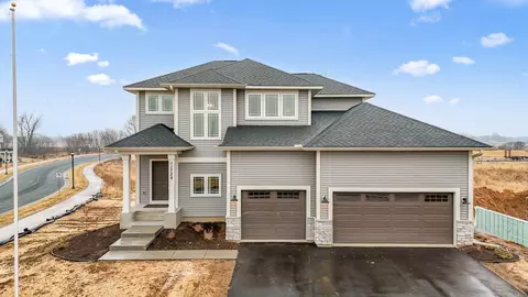 11728 35th St N, Lake Elmo, MN 55042