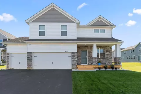 8345 Shire Trl, Woodbury, MN 55129