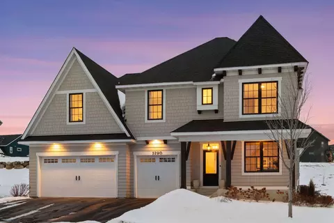5290 Rolling Hills Pkwy, Victoria, MN 55386