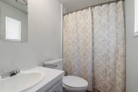 Bath - 23 Coban Dr, Duluth, MN 55808 photo 1 of 2