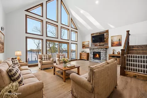 18465 N Lake Ln, Pine City, MN 55063