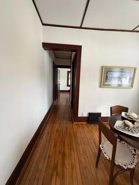 Entry Way - 306 E 2nd St, Albert Lea, MN 56007 photo 3 of 3