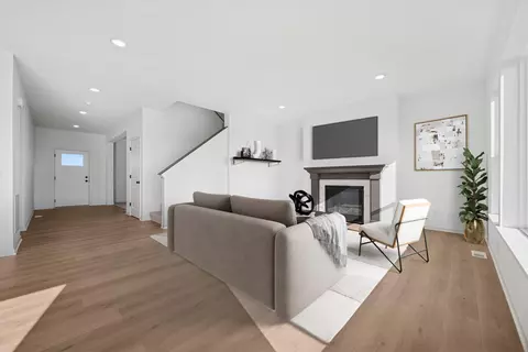 11675 Harbor Ln N, Maple Grove, MN 55369