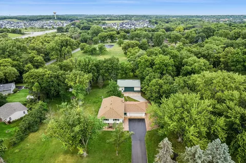 7160 Creekwood Ln, Prior Lake, MN 55372