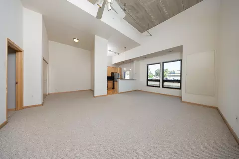 7600 Lyndale Ave S #108, Richfield, MN 55423