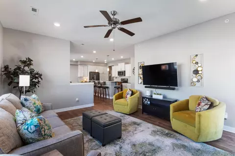 19549 Meadow Trl, Maple Grove, MN 55311