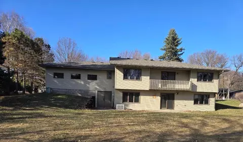 718 2 12 St N, Sartell, MN 56377