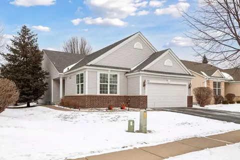 10764 Thone Rd, Woodbury, MN 55129