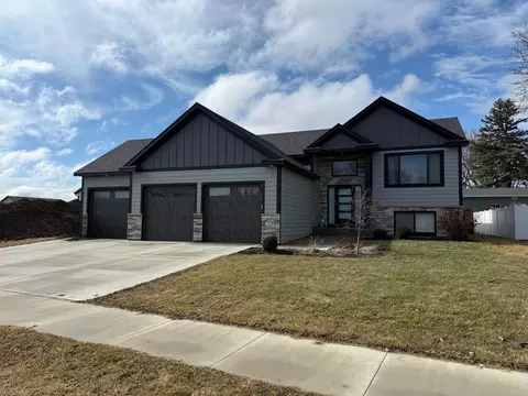 1503 14th Ave NE, Kasson, MN 55944
