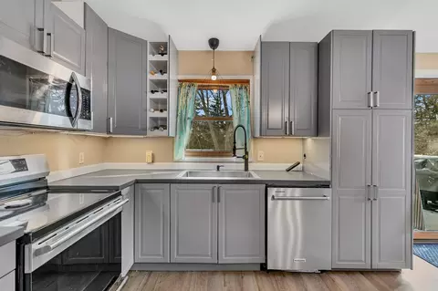 Kitchen - 2202 Clare Ct, Saint Cloud, MN 56301 photo 8 of 8