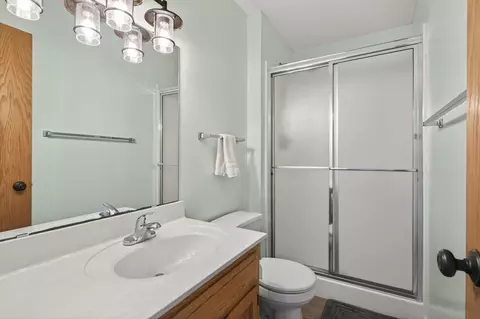 Bath - 4380 Chester Ct, Webster, MN 55088 photo 4 of 4