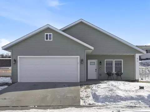 877 18th St, Zumbrota, MN 55992