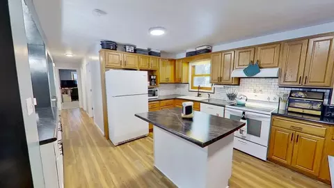 Kitchen - 1114 Bruce Cir, Marshall, MN 56258 photo 1 of 3