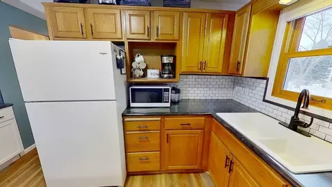 Kitchen - 1114 Bruce Cir, Marshall, MN 56258 photo 3 of 3