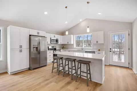 1132 Dorthy Ln, Elko New Market, MN 55054