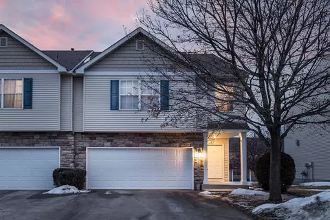 1758 Philipp Dr, Shakopee, MN 55379