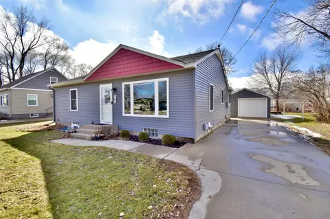 107 3rd Ave SE, Saint Joseph, MN 56374