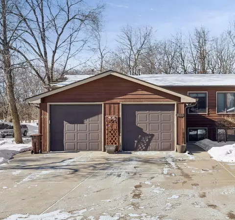 1022 20th Ave N, South Saint Paul, MN 55075