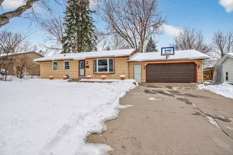 8018 33rd Pl N, Crystal, MN 55427