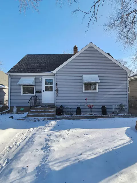 4737 4th St NE, Columbia Heights, MN 55421
