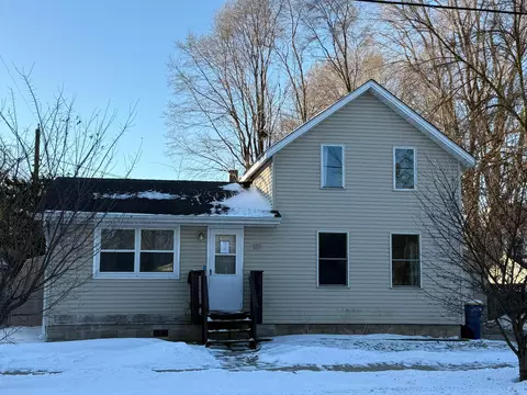 Exterior - 117 9th St NW, Faribault, MN 55021 photo 2 of 4