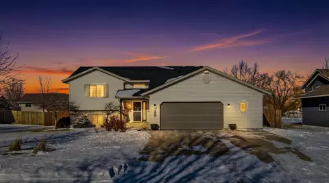 750 22nd St SE, Owatonna, MN 55060