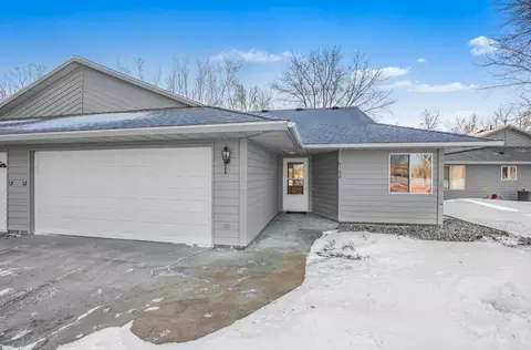 108 Eagle Dr, Cold Spring, MN 56320