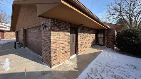 2217 Baihly Ct SW, Rochester, MN 55902