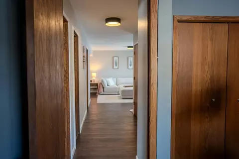 Entry Way - 858 Sudberry Ln, Eagan, MN 55123 photo 4 of 5