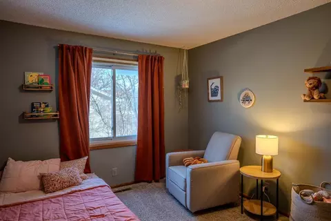 Bedroom - 858 Sudberry Ln, Eagan, MN 55123 photo 3 of 4