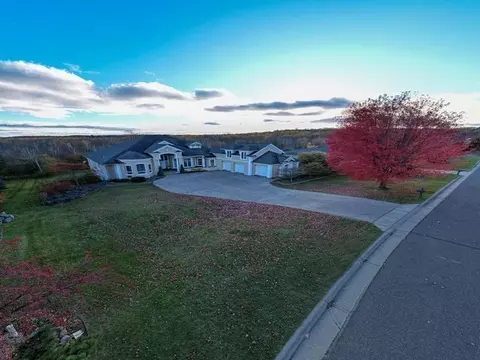 View/Area - 560 Marshall St, Duluth, MN 55803 photo 9 of 10