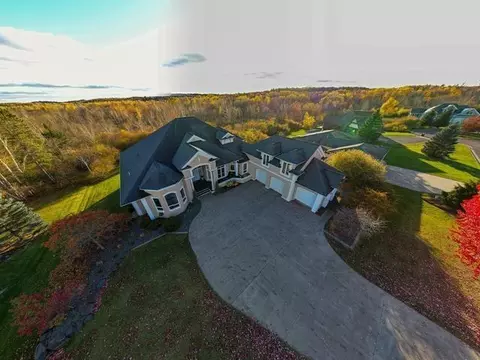 View/Area - 560 Marshall St, Duluth, MN 55803 photo 8 of 10