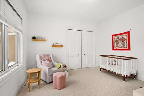 Bedroom - 560 Marshall St, Duluth, MN 55803 photo 7 of 10