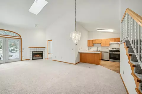 4234 Boulder Ridge Pt, Eagan, MN 55122