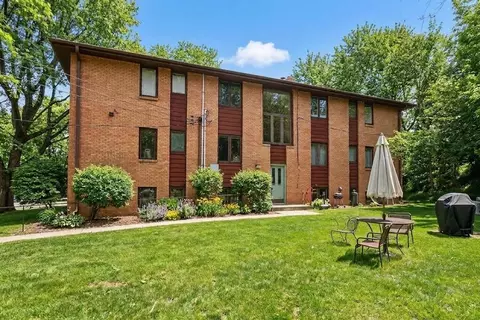 2307 Unity Ave N, Golden Valley, MN 55422