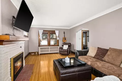Living - 312 N 40th Ave E, Duluth, MN 55804 photo 3 of 5