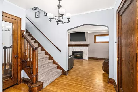 Entry Way - 312 N 40th Ave E, Duluth, MN 55804 photo 2 of 5