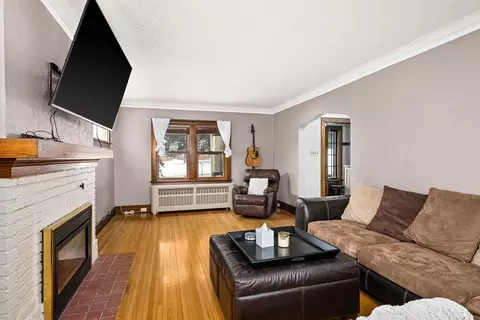Living - 312 N 40th Ave E, Duluth, MN 55804 photo 4 of 5